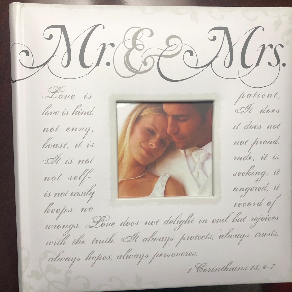 Mr and Mrs Corinthian script photo album